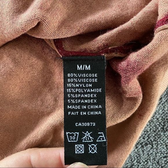 Onyx lightweight sweater with rhinestone detail M - Picture 5 of 7